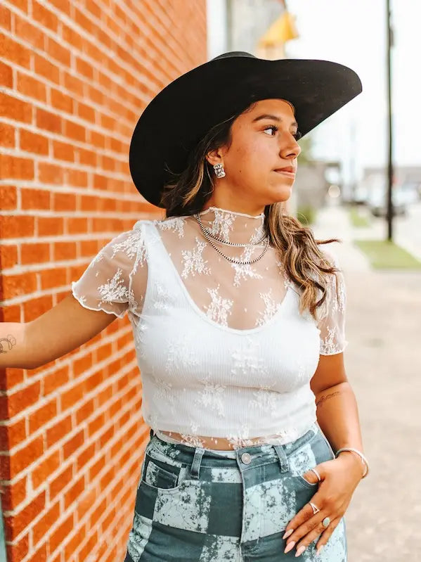 Ivory Lace Short Sleeve