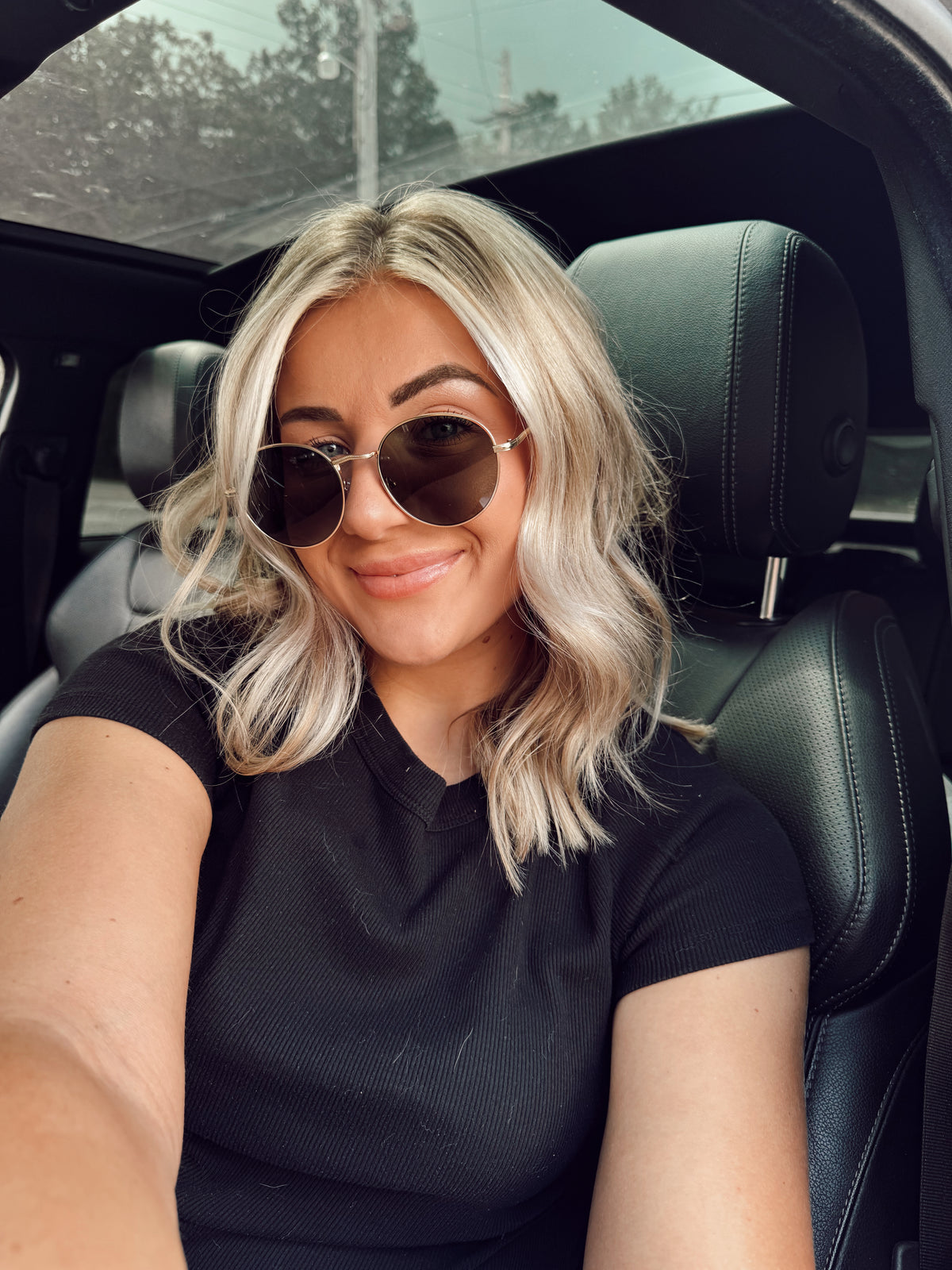 Minimal Rounded Sunglasses